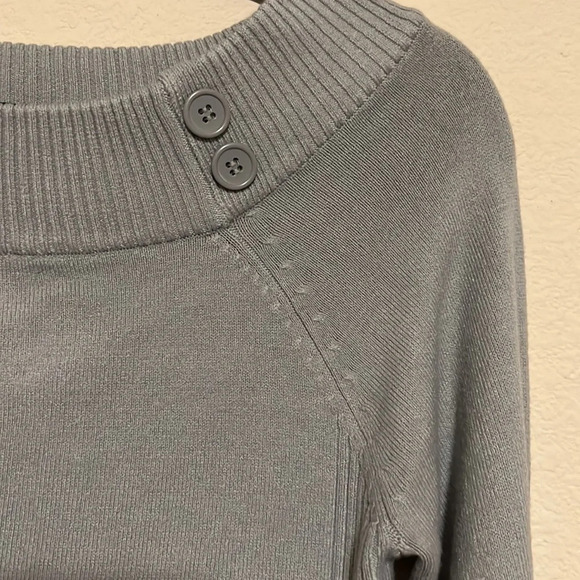 Takeout Grey Long Sleeve Top - Picture 7 of 7